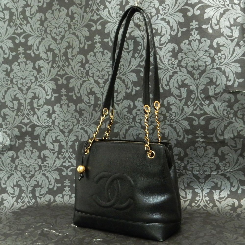 Chanel Black Leather Gold Chain Bag